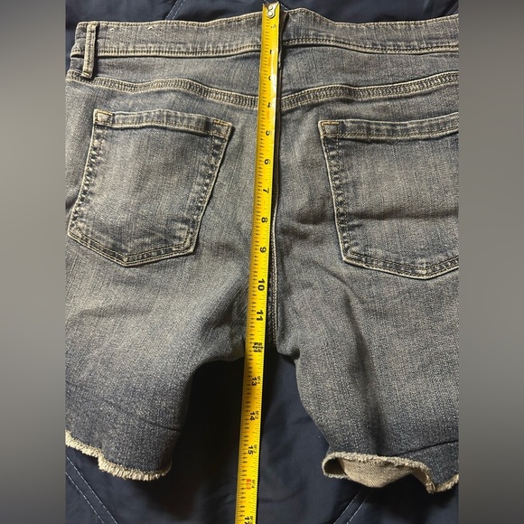 Ann Taylor LOFT Blue Jean Shorts size 10 - Picture 9 of 9